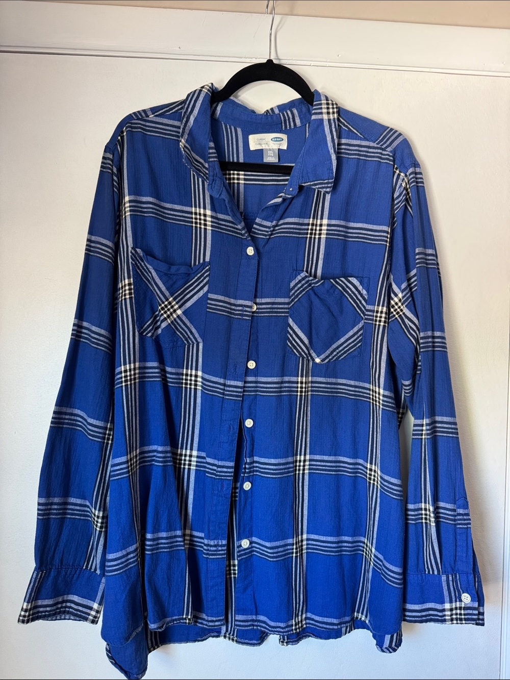 Old Navy Women’s Classic Fit Plaid Button-Up Shirt